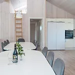 16 Person In Romo Feriehus